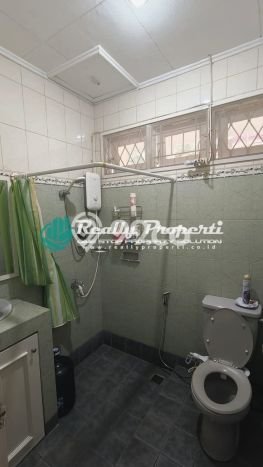 Dijual Rumah Luas Megah Dengan View Eksklusif di Jatiwaringin, Bekasi Dijual Rumah Luas Megah Dengan View Eksklusif di Jatiwaringin, Bekasi