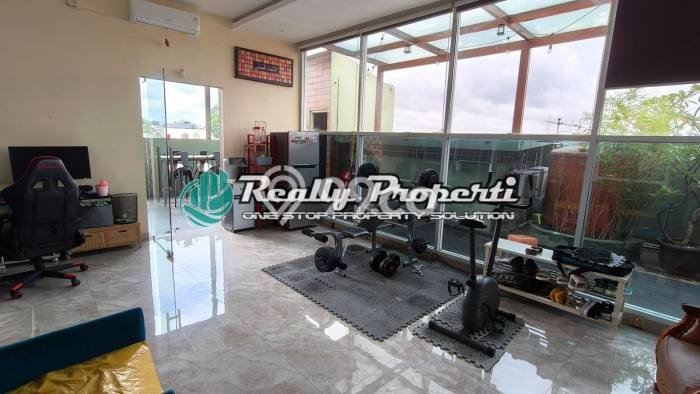 Komersial Bagus Dijual LB 700m2 Lokasi Strategis Jakarta Timur Area Cocok untuk Bisnis Komersial Bagus Dijual LB 700m2 Lokasi Strategis Jakarta Timur Area Cocok untuk Bisnis