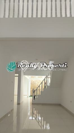 Rumah Modern 3 KT di Pondok Bambu Jakarta Timur Unfurnished Rumah Modern 3 KT di Pondok Bambu Jakarta Timur Unfurnished