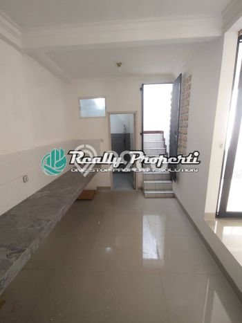 Disewakan! Rumah 3 Kamar Tidur &
2 Kamar Mandi di Jatibening, Bekasi Disewakan! Rumah 3 Kamar Tidur &
2 Kamar Mandi di Jatibening, Bekasi