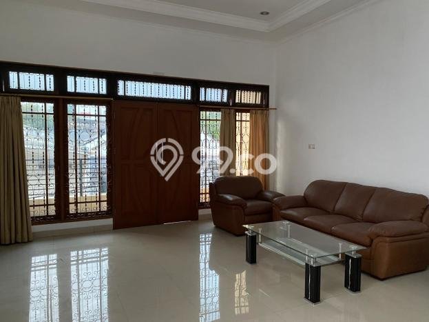 Rumah sewa siap huni 4 KT di Pantai Indah Kapuk, Jakarta Utara Rumah sewa siap huni 4 KT di Pantai Indah Kapuk, Jakarta Utara
