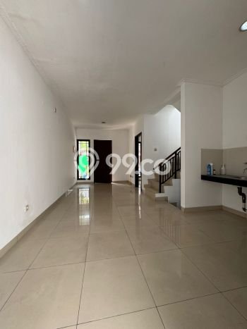 Disewakan Rumah Harga Terjangkau di Green Lake City Jakarta Barat Punya 4 KT Disewakan Rumah Harga Terjangkau di Green Lake City Jakarta Barat Punya 4 KT