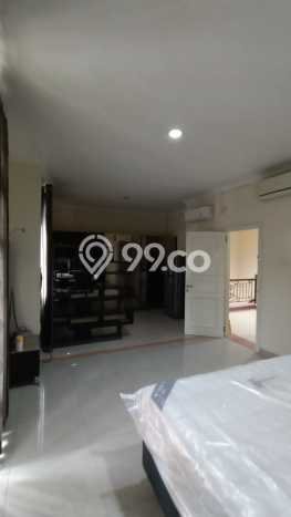 Disewakan! Rumah 4 Kamar Tidur &
4 Kamar Mandi di Pantai Indah Kapuk, Jakarta Utara Disewakan! Rumah 4 Kamar Tidur &
4 Kamar Mandi di Pantai Indah Kapuk, Jakarta Utara