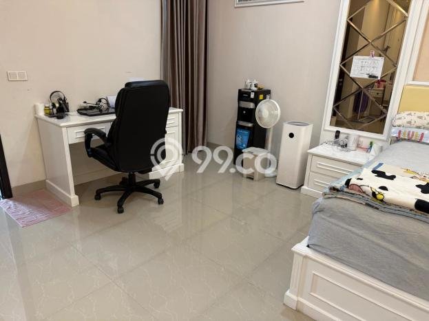 Dijual Rumah Luas Elegan Dengan View Cantik di Green Lake City, Jakarta Barat Dijual Rumah Luas Elegan Dengan View Cantik di Green Lake City, Jakarta Barat