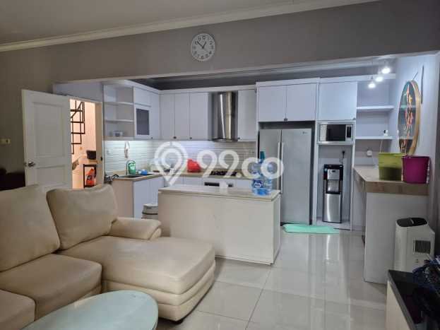 Disewakan! Rumah 3 Kamar Tidur &
3 Kamar Mandi di Pantai Indah Kapuk, Jakarta Utara Disewakan! Rumah 3 Kamar Tidur &
3 Kamar Mandi di Pantai Indah Kapuk, Jakarta Utara