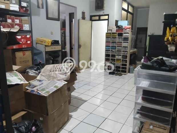 Unit Ruko Dijual di Jakarta Barat LT 144m2 & LB 256m2 Unit Ruko Dijual di Jakarta Barat LT 144m2 & LB 256m2