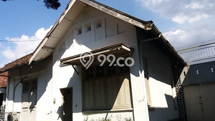 Rumah EXCLUSIVE! area Sayap Dago, Bandung, Luas 638m2m² LB 1m2m², HARGA SPESIAL Rumah EXCLUSIVE! area Sayap Dago, Bandung, Luas 638m2m² LB 1m2m², HARGA SPESIAL