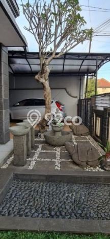 Rumah Strategis dengan Luas Tanah 203m2m² di Lokasi Cigadung, Bandung Rumah Strategis dengan Luas Tanah 203m2m² di Lokasi Cigadung, Bandung