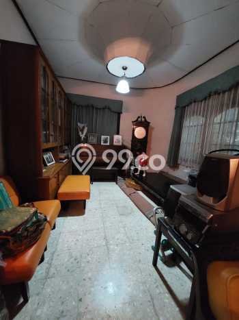 Rumah Elit Modern Tanpa Renovasi di Sayap Dago Bandung Rumah Elit Modern Tanpa Renovasi di Sayap Dago Bandung