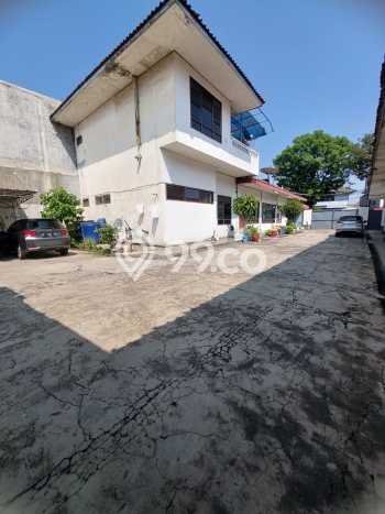Rumah Nyaman 5 KT Luas Tanah 1370m2m² di Kopo, Bandung Rumah Nyaman 5 KT Luas Tanah 1370m2m² di Kopo, Bandung