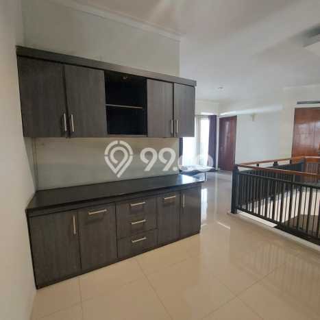Rumah Kawasan Cigadung, Luas 215m2m², LB 212m2m² Rumah Kawasan Cigadung, Luas 215m2m², LB 212m2m²