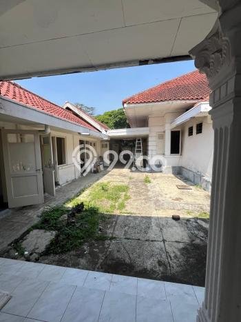 Rumah Idaman Keluarga! Rumah 2 Lantai area Riau, Bandung, Luas 1100m2m² LB 400m2m² Rumah Idaman Keluarga! Rumah 2 Lantai area Riau, Bandung, Luas 1100m2m² LB 400m2m²