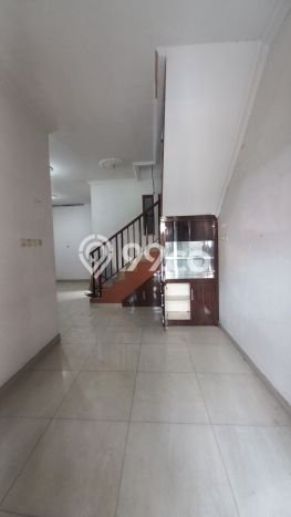 Rumah Strategis Modern Lb 120m2 di Bekasi Timur, Bekasi Rumah Strategis Modern Lb 120m2 di Bekasi Timur, Bekasi