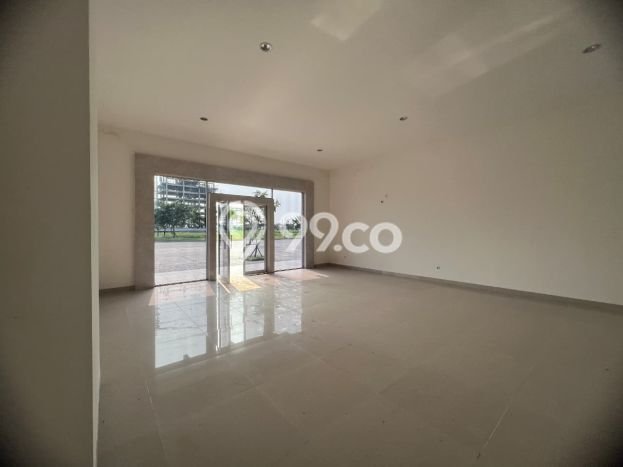 Ruko Premium Kawasan , Luas 375m2m², Jalan Utama, Tingkat Keramaian Tinggi Ruko Premium Kawasan , Luas 375m2m², Jalan Utama, Tingkat Keramaian Tinggi