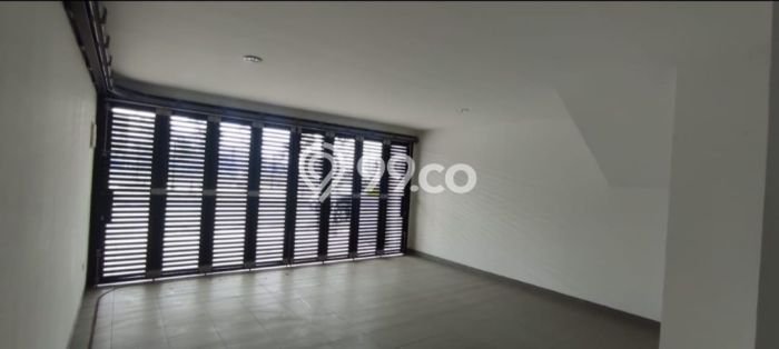 Rumah Elit Modern Tanpa Renovasi di Pantai Indah Kapuk 2 Jakarta Utara Rumah Elit Modern Tanpa Renovasi di Pantai Indah Kapuk 2 Jakarta Utara
