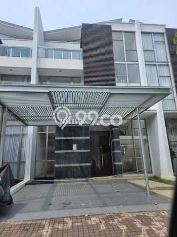 Rumah Elit Modern Siap Huni di Golf Island Jakarta Utara Rumah Elit Modern Siap Huni di Golf Island Jakarta Utara