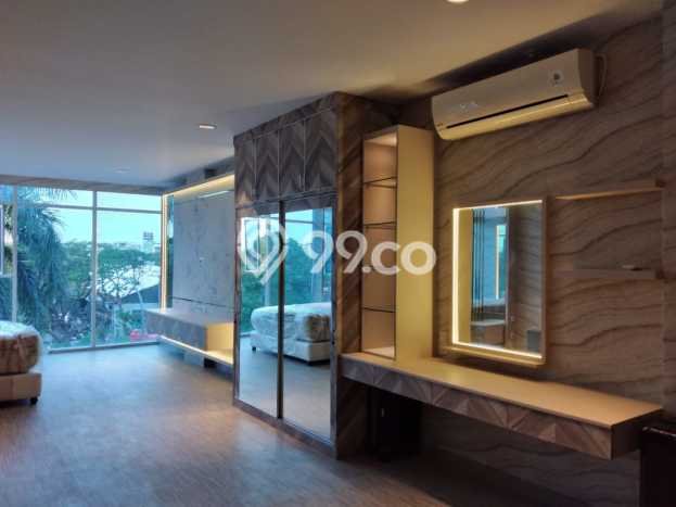 AREA BISNIS! Ruko Kawasan , Luas 300m2m², Jalan Utama, Strategis AREA BISNIS! Ruko Kawasan , Luas 300m2m², Jalan Utama, Strategis