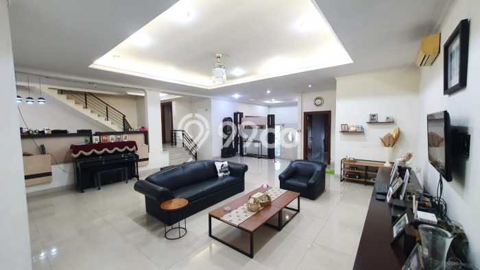 Dijual Rumah Mewah Elegan Dengan View Cantik di Pluit, Jakarta Utara Dijual Rumah Mewah Elegan Dengan View Cantik di Pluit, Jakarta Utara