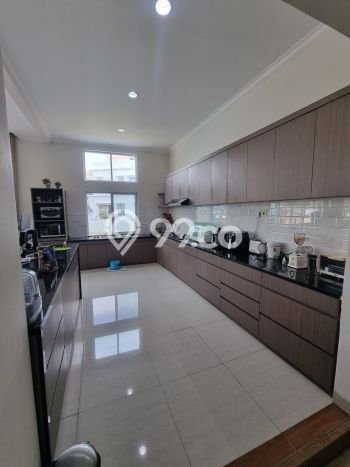 Dijual Rumah Luas Elegan Dengan View Cantik di Pantai Indah Kapuk, Jakarta Utara Dijual Rumah Luas Elegan Dengan View Cantik di Pantai Indah Kapuk, Jakarta Utara