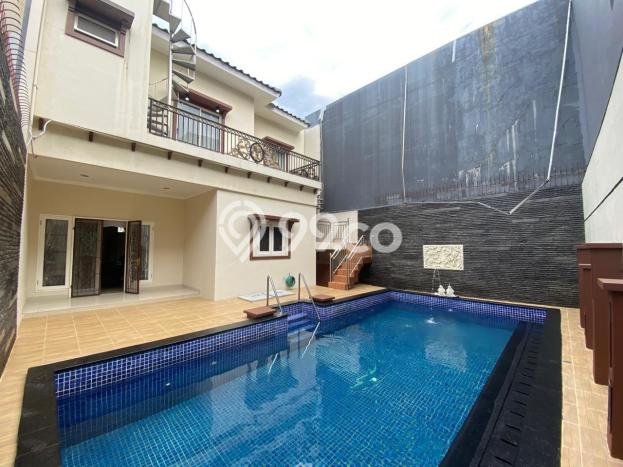 Rumah Elit Modern Siap Huni di Pantai Indah Kapuk Jakarta Utara Rumah Elit Modern Siap Huni di Pantai Indah Kapuk Jakarta Utara