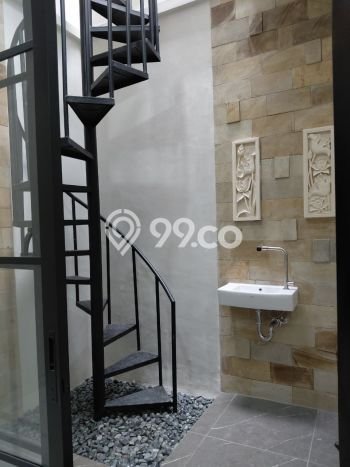 Ready to Use! Premium House LT 112m2 Desain Elegan di BSD Griya Loka Ready to Use! Premium House LT 112m2 Desain Elegan di BSD Griya Loka