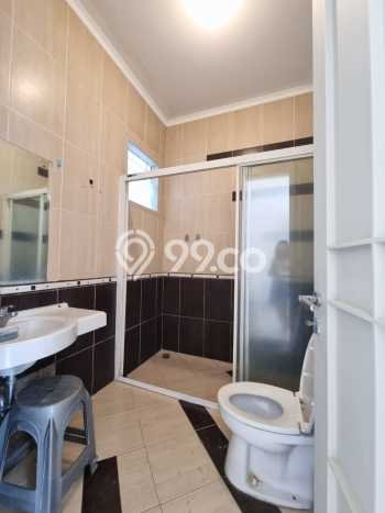 Rumah area BSD Delatinos, Tangerang, LT 180m² LB 165m² Rumah area BSD Delatinos, Tangerang, LT 180m² LB 165m²