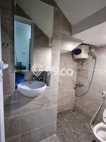 Rumah Asri 5 KT di Bintaro, Tangerang Selatan - Luas Tanah 154m² Rumah Asri 5 KT di Bintaro, Tangerang Selatan - Luas Tanah 154m²