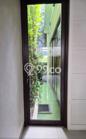 Rumah Elit Modern Tanpa Renovasi di BSD Green Wich Tangerang Rumah Elit Modern Tanpa Renovasi di BSD Green Wich Tangerang