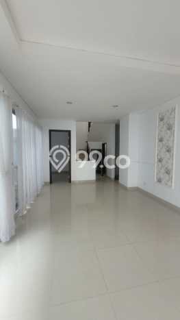 Rumah Elit Modern Tanpa Renovasi di BSD Green Wich Tangerang Rumah Elit Modern Tanpa Renovasi di BSD Green Wich Tangerang