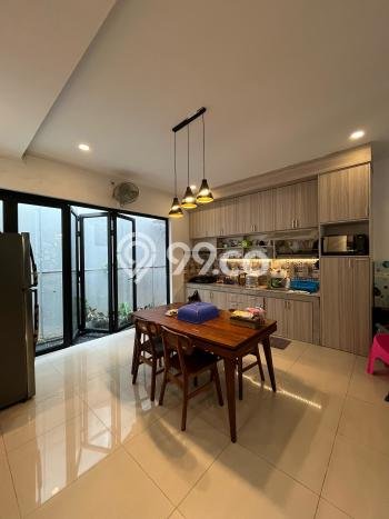 Rumah Luxury Modern Tanpa Renovasi di BSD Eminent Tangerang Rumah Luxury Modern Tanpa Renovasi di BSD Eminent Tangerang