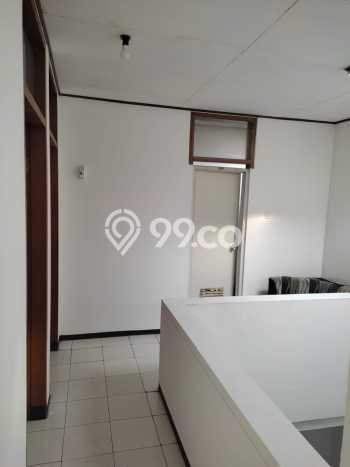 HUNIAN PILIHAN! Rumah di Turangga, 4 KT, Area Strategis, LT 190m2m² Bangunan 140m2m² HUNIAN PILIHAN! Rumah di Turangga, 4 KT, Area Strategis, LT 190m2m² Bangunan 140m2m²