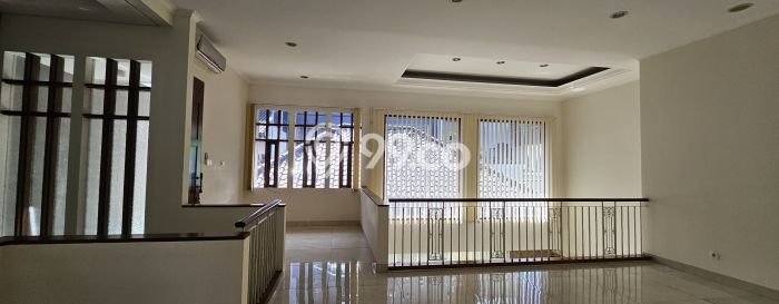 Rumah Sewa Bandung LT 476m2 LB 500m2 Kawasan Setra Murni Rumah Sewa Bandung LT 476m2 LB 500m2 Kawasan Setra Murni