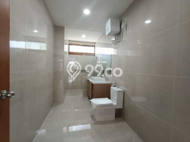 Rumah di , 3 KM, Design Modern, LT 510m2m² LB 485m2m² Rumah di , 3 KM, Design Modern, LT 510m2m² LB 485m2m²