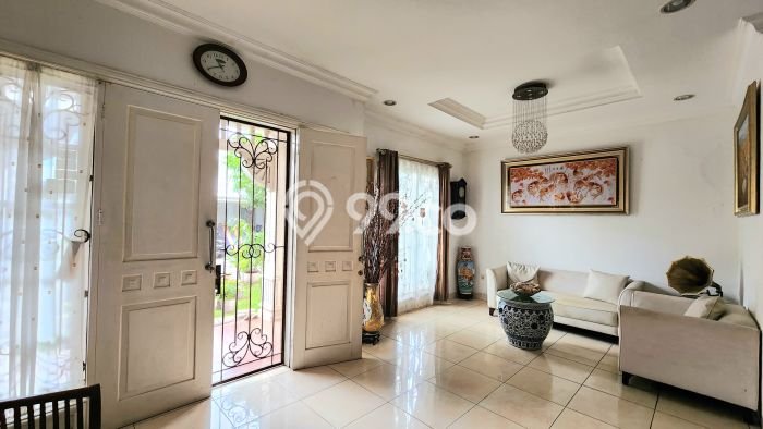 Rumah Eksklusif Siap Huni LT 330m2 di Serpong Utara, Tangerang Selatan Rumah Eksklusif Siap Huni LT 330m2 di Serpong Utara, Tangerang Selatan