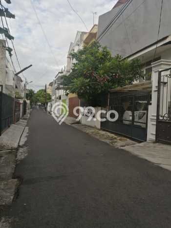 Rumah Luxury Modern Siap Huni di Tomang Jakarta Barat Rumah Luxury Modern Siap Huni di Tomang Jakarta Barat