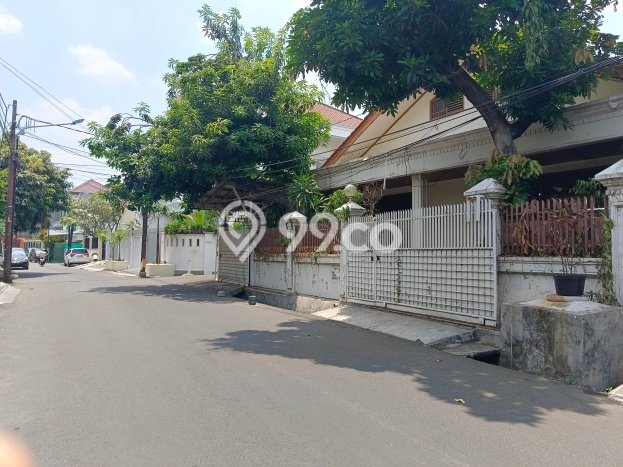Dijual Rumah Mewah Elegan Dengan View Cantik di Tomang, Jakarta Barat Dijual Rumah Mewah Elegan Dengan View Cantik di Tomang, Jakarta Barat
