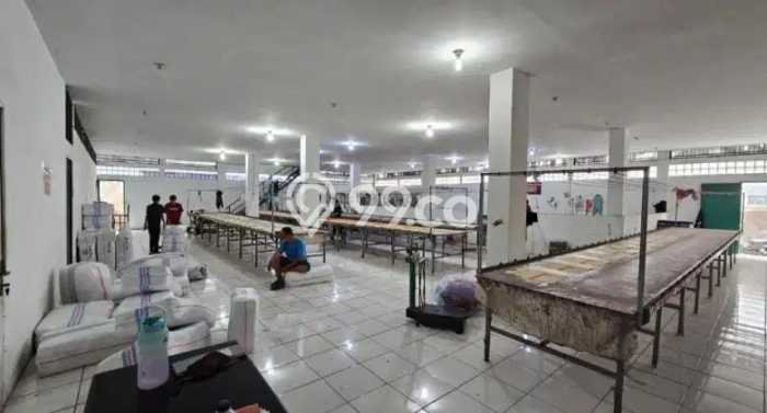 Gudang Dijual di Prime Area Jakarta Barat Luas 1128m2 Gudang Dijual di Prime Area Jakarta Barat Luas 1128m2