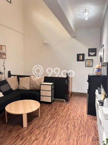 Siap Huni Rumah Mewah 8 Kamar di Kebon Jeruk Dekat ke Mana Saja Siap Huni Rumah Mewah 8 Kamar di Kebon Jeruk Dekat ke Mana Saja