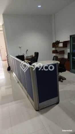 Unit Ruko Disewakan di Taman Ratu di Area Ramai & Strategis Unit Ruko Disewakan di Taman Ratu di Area Ramai & Strategis