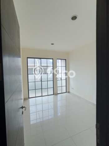 Lokasi terbaik! Rumah siap huni disewakan di Cipondoh LB 86m2 Lokasi terbaik! Rumah siap huni disewakan di Cipondoh LB 86m2