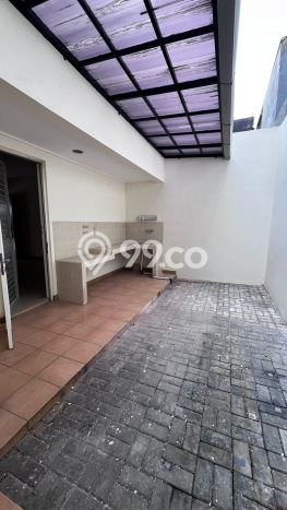 Rumah sewa siap pakai 4 KT di Green Lake City, Jakarta Barat Rumah sewa siap pakai 4 KT di Green Lake City, Jakarta Barat