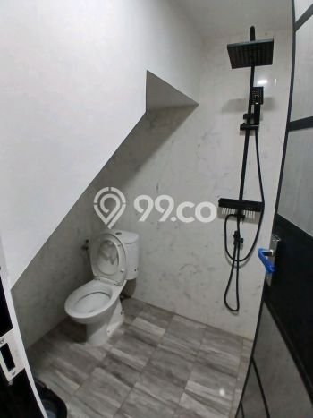 Rumah Modern 4 KT di Pondok Kelapa Jakarta Timur Unfurnished Rumah Modern 4 KT di Pondok Kelapa Jakarta Timur Unfurnished