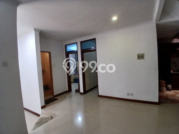 Rumah Disewakan Jakarta Timur LT 250m2 LB 200m2 Kawasan Pondok Kelapa Rumah Disewakan Jakarta Timur LT 250m2 LB 200m2 Kawasan Pondok Kelapa