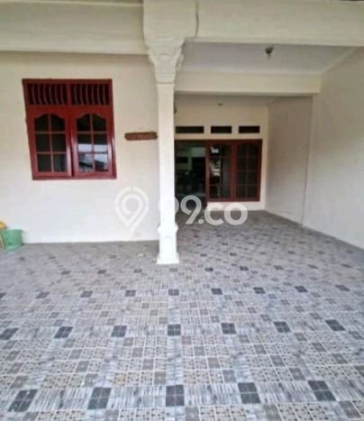 Disewakan! Rumah 3 Kamar Tidur &
2 Kamar Mandi di Pondok Kelapa, Jakarta Timur Disewakan! Rumah 3 Kamar Tidur &
2 Kamar Mandi di Pondok Kelapa, Jakarta Timur