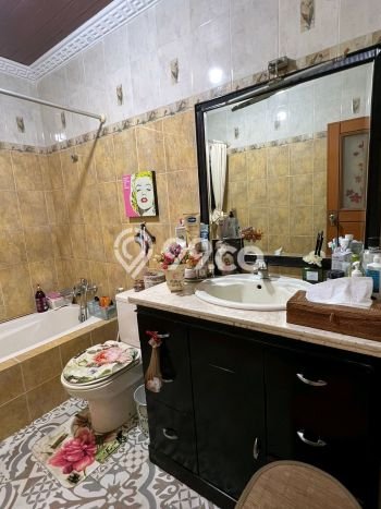 Rumah Mewah Dijual LT 225m2 di Duren Sawit, Jakarta Timur Rumah Mewah Dijual LT 225m2 di Duren Sawit, Jakarta Timur