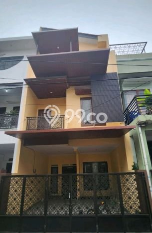 Rumah Mewah LB 180m2 Siap Pakai Desain Elegan di Rawamangun, Jakarta Timur Rumah Mewah LB 180m2 Siap Pakai Desain Elegan di Rawamangun, Jakarta Timur