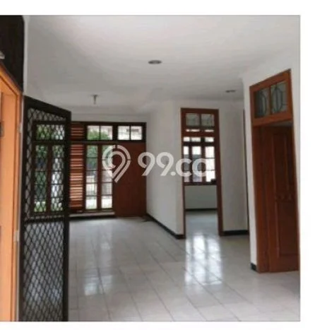 Disewakan Segera Rumah Kondisi Baik di Area Duren Sawit, Jakarta Timur Disewakan Segera Rumah Kondisi Baik di Area Duren Sawit, Jakarta Timur