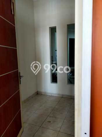 Disewakan! Rumah 5 Kamar Tidur &
4 Kamar Mandi di Daan Mogot, Tangerang Disewakan! Rumah 5 Kamar Tidur &
4 Kamar Mandi di Daan Mogot, Tangerang