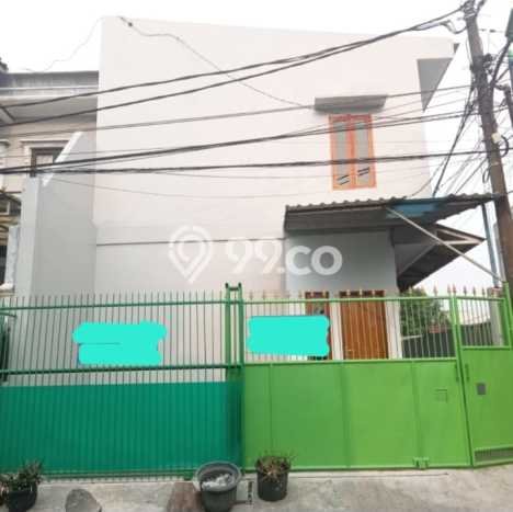 Siap Huni Rumah Mewah 8 Kamar di Cengkareng Dekat ke Mana Pun Siap Huni Rumah Mewah 8 Kamar di Cengkareng Dekat ke Mana Pun