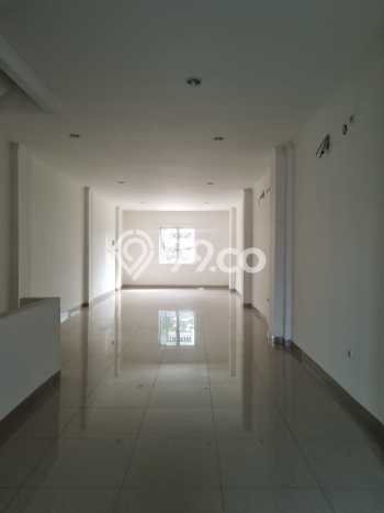 Area Ramai! Ruko Dijual di Cengkareng untuk Bisnis Luas Bangunan 295m2 Area Ramai! Ruko Dijual di Cengkareng untuk Bisnis Luas Bangunan 295m2